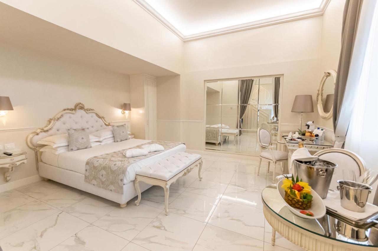 The Moon Boutique & Spa Hotel Florence