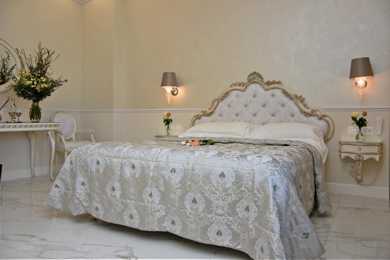 The Moon Boutique & Hotel Florença